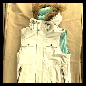 Betty ride snowboard vest